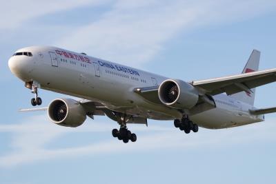 Photo of aircraft B-2023 operated by China Eastern Airlines