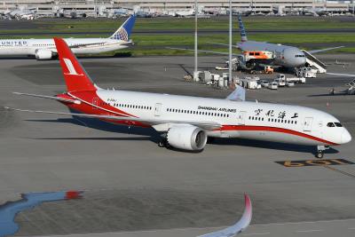 Photo of aircraft B-20AJ operated by China Eastern Airlines