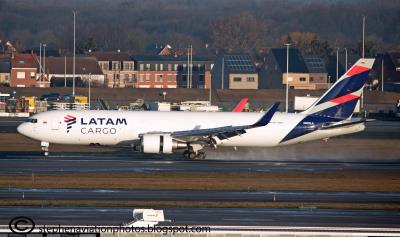 Photo of aircraft N532LA operated by LATAM Cargo Colombia