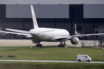 Image of aircraft registration 9M-MRE - A 777-2H6(ER) operated by Malaysia Airlines