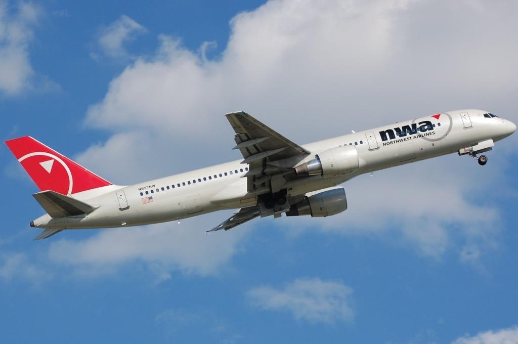 Photo of aircraft N557NW operated by Northwest Airlines