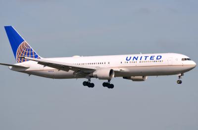 Image of aircraft registration N651UA - A 767-322(ER) operated by United Airlines