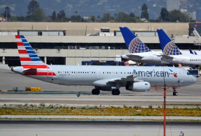 Image of aircraft registration N560UW - A A321-231 operated by American Airlines