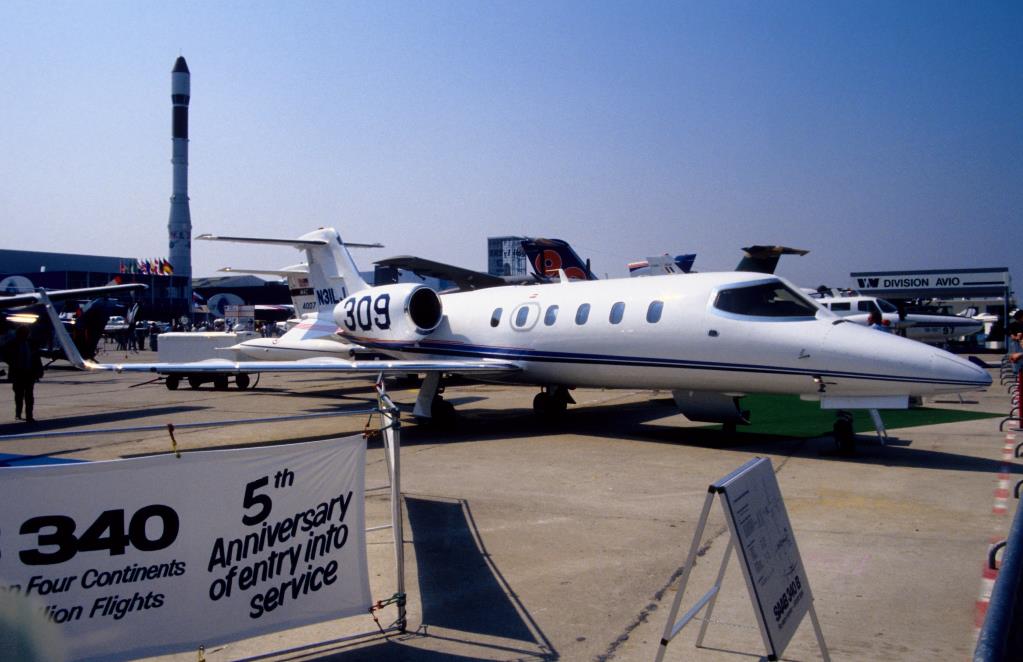 Photo of aircraft N31LJ operated by Learjet Corporation