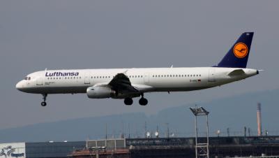 Photo of aircraft D-AIRC operated by Lufthansa