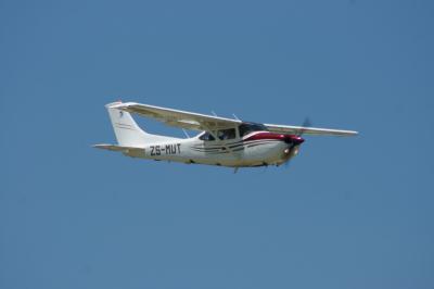 Photo of aircraft ZS-MUT operated by Ekhamanzi Springs (Pty) Ltd