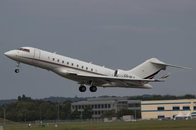 Image of aircraft registration CS-GLZ - A Global 5000 operated by Netjets Europe