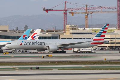 Image of aircraft registration N736AT - A 777-323(ER) operated by American Airlines