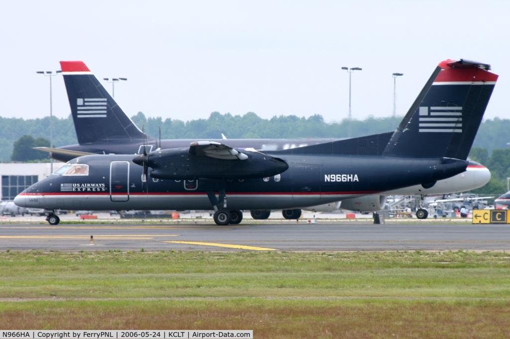 Photo of aircraft N966HA operated by Piedmont Airlines