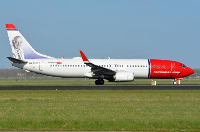 Photo of aircraft LN-DYW operated by Norwegian Air Shuttle