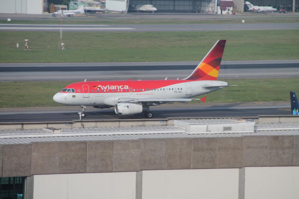 Photo of aircraft PR-AVL operated by Avianca Brasil