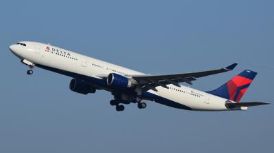 Image of aircraft registration N805NW - A A330-323 operated by Delta Air Lines
