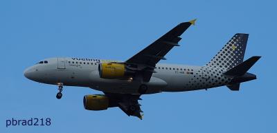 Image of aircraft registration EC-MIR - A A319-111 operated by Vueling