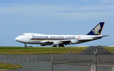 Photo of aircraft 9V-SFN operated by Singapore Airlines