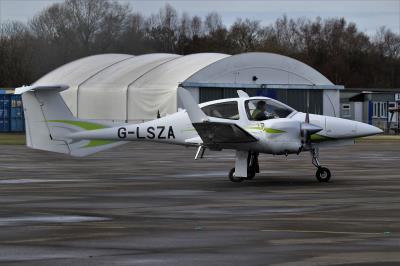 Photo of aircraft G-LSZA operated by Jorgen Molen