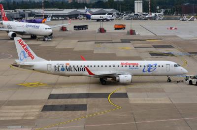 Photo of aircraft EC-LCQ operated by Air Europa Express