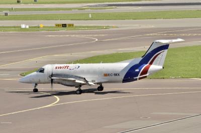 Photo of aircraft EC-IMX operated by Swiftair