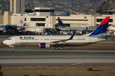 Photo of aircraft N3756 operated by Delta Air Lines