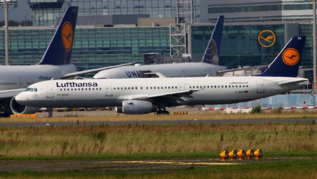 Photo of aircraft D-AIDQ operated by Lufthansa