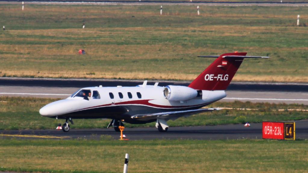 Photo of aircraft OE-FLG operated by Smartline Luftfahrt GmbH