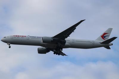 Photo of aircraft B-2022 operated by China Eastern Airlines