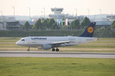Photo of aircraft D-AILB operated by Lufthansa