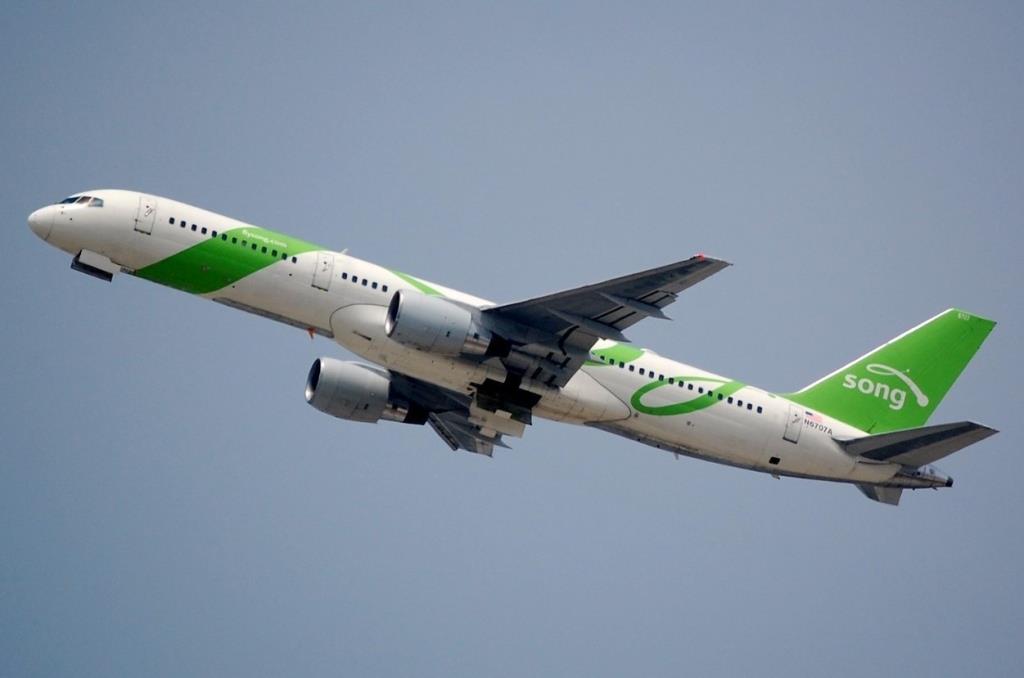 Photo of aircraft N6707A operated by Song