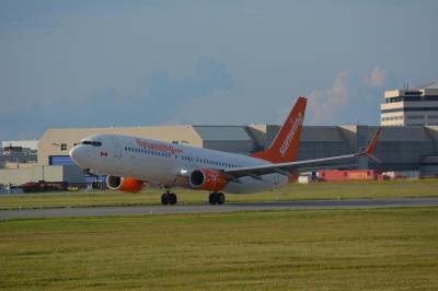 Photo of aircraft C-GBZS operated by Sunwing Airlines