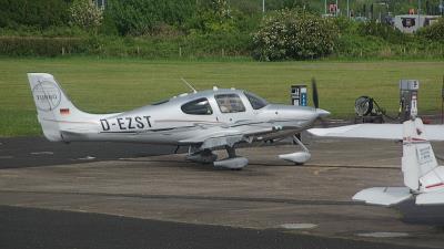 Photo of aircraft D-EZST operated by Private Owner