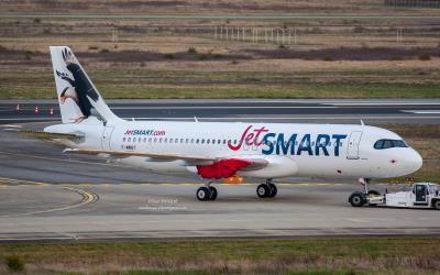 Photo of aircraft CC-AWQ operated by JetSMART