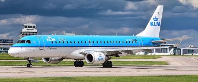 Image of aircraft registration PH-EZY - A ERJ-190STD (ERJ-190-100) operated by KLM Cityhopper
