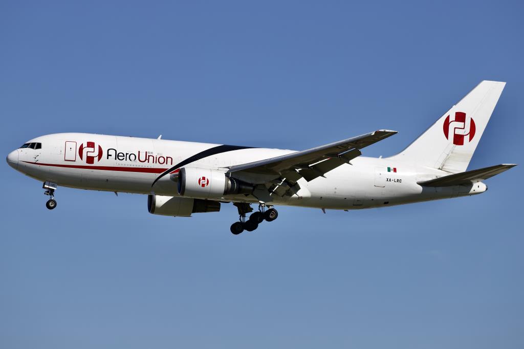 Photo of aircraft XA-LRC operated by AeroUnion