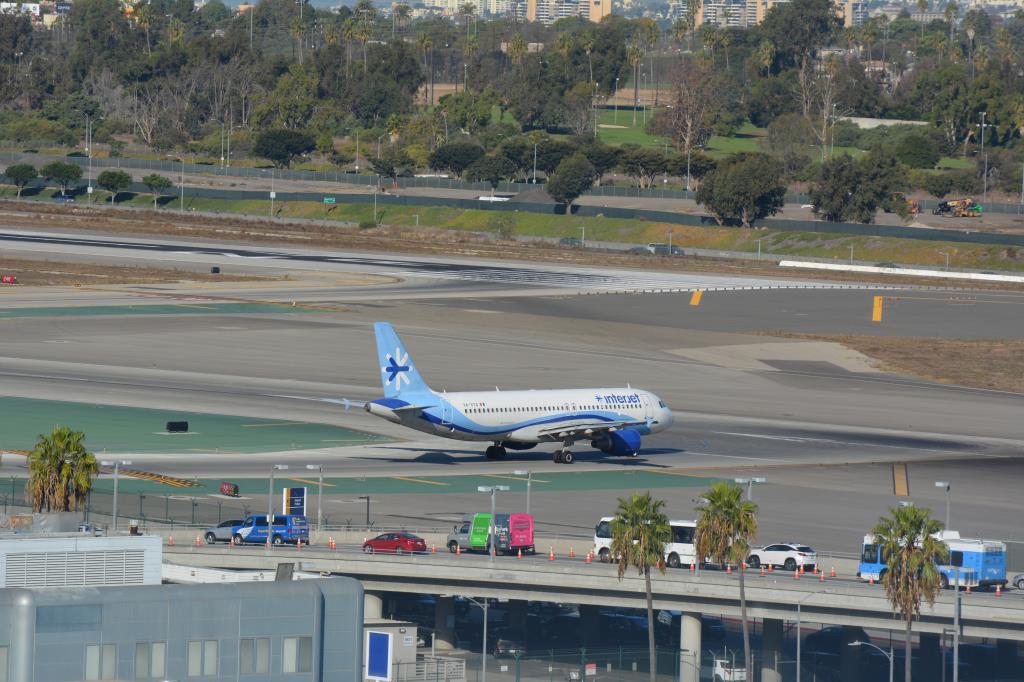 Photo of aircraft XA-VTA operated by Interjet