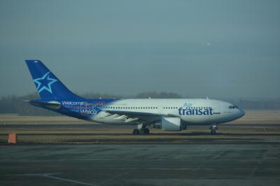 Photo of aircraft C-GSAT operated by Air Transat