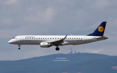 Image of aircraft registration D-AECH - A ERJ-190LR (ERJ-190-100 LR) operated by Lufthansa Cityline