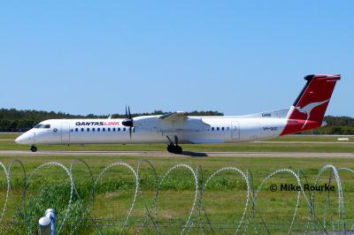 Photo of aircraft VH-QOC operated by QantasLink