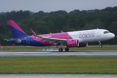 Photo of aircraft HA-LJB operated by Wizz Air
