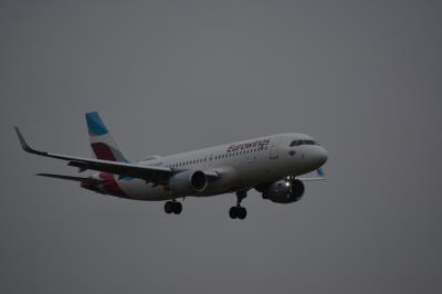 Image of aircraft registration D-AEWW - A A320-214(WL) operated by Eurowings