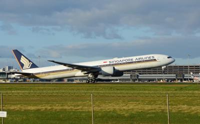 Photo of aircraft 9V-SWG operated by Singapore Airlines