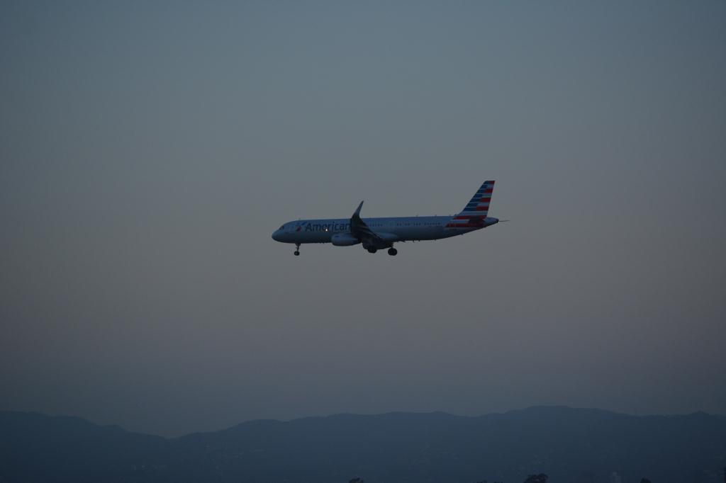 Photo of aircraft N133AN operated by American Airlines