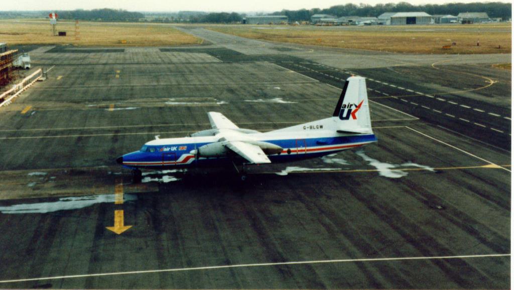 Photo of aircraft G-BLGW operated by Air UK