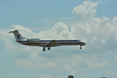 Image of aircraft registration N843AE - A ERJ-140-LR operated by American Eagle