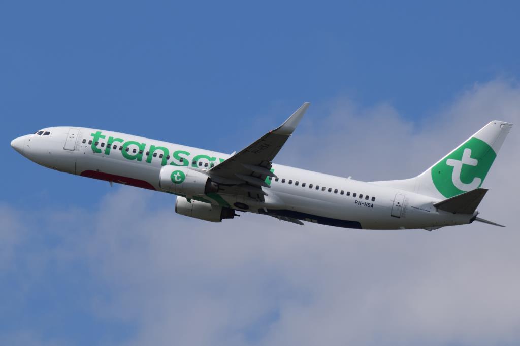 Photo of aircraft PH-HSA operated by Transavia