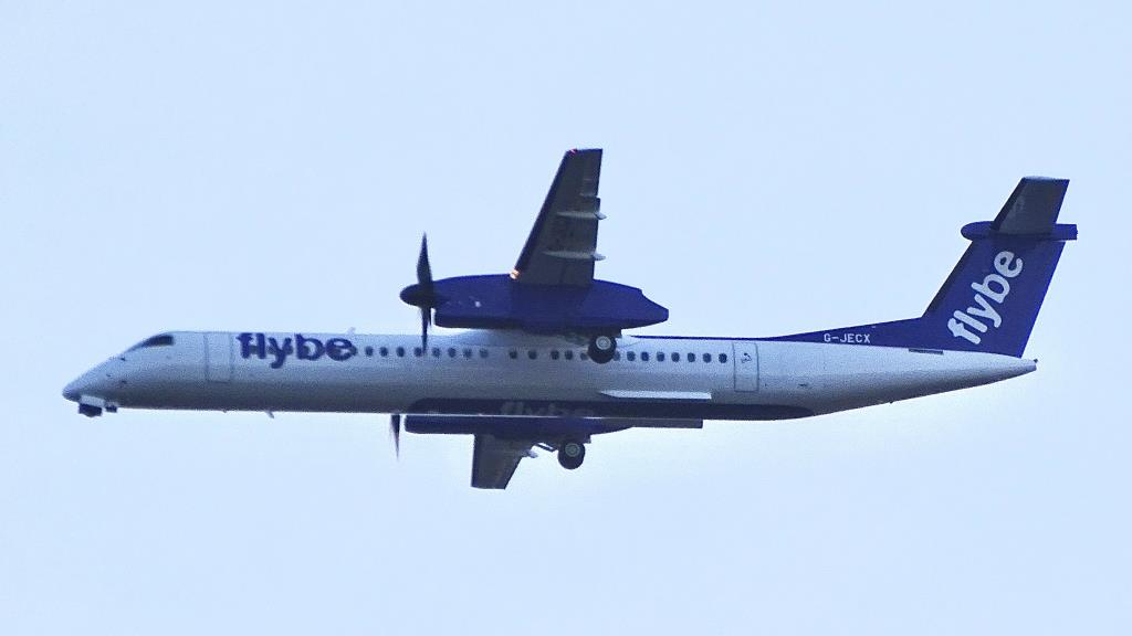 Photo of aircraft G-JECX operated by Flybe