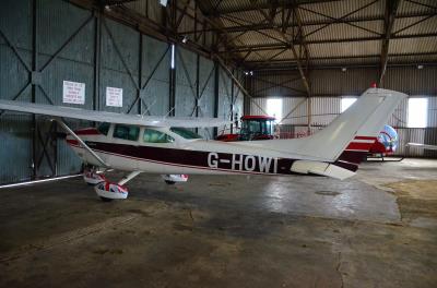 Photo of aircraft G-HOWI operated by Howard Poulson