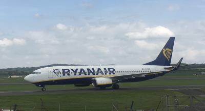 Photo of aircraft EI-EBW operated by Ryanair