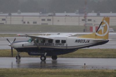 Photo of aircraft N803JA operated by Southern Airways Express