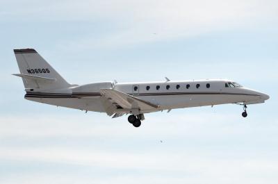 Photo of aircraft N365QS operated by NetJets