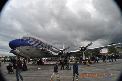 Image of aircraft registration N996DM - A DC-6B operated by Aircraft Guaranty Corp Trustee