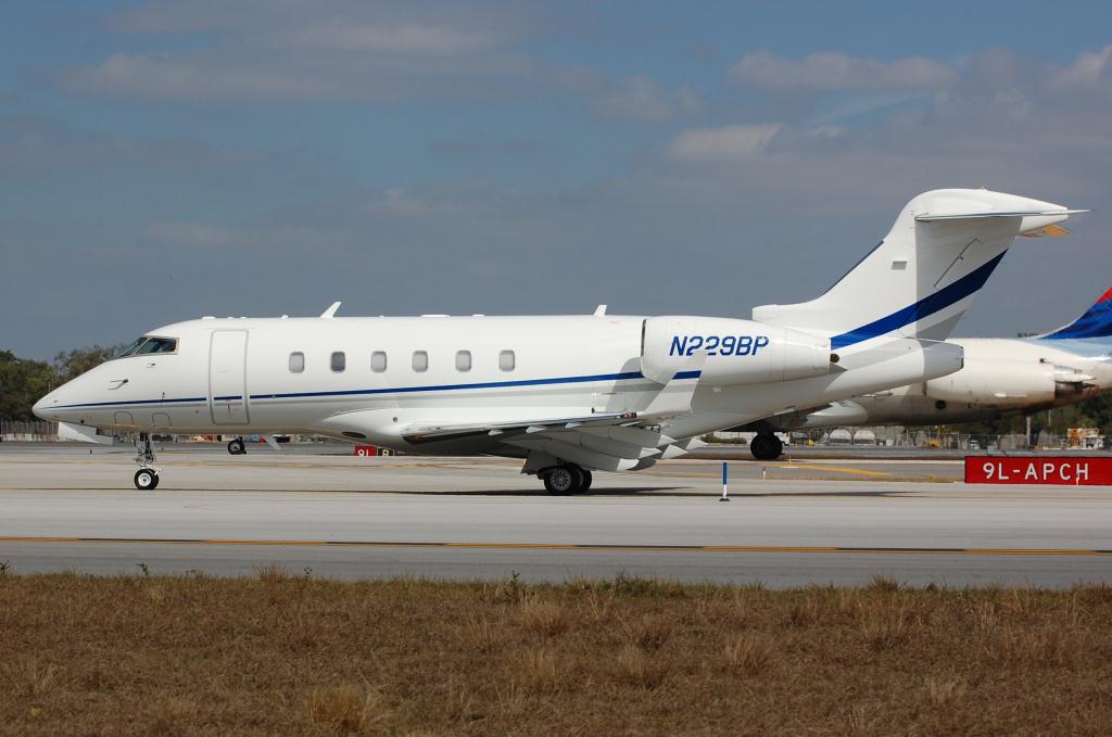 Photo of aircraft N229BP operated by GE Canada Asset Financing Holding Company